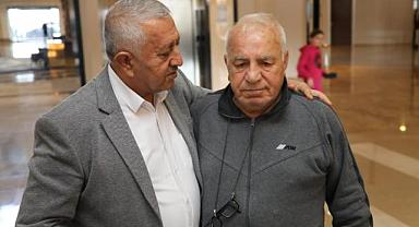 ZEYBEK BAŞKAN ŞEHRİMİZE GELEN DEPREMZEDELERİ ZİYARET ETTİ