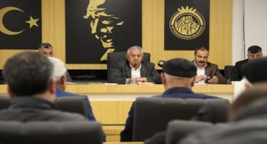 Afyonkarahisar Belediye Başkanı Mehmet Zeybek'ten "su kullanımı" uyarısı