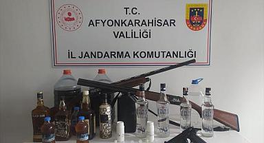 Afyonkarahisar'da kaçak alkol operasyonunda 4 kişi yakalandı