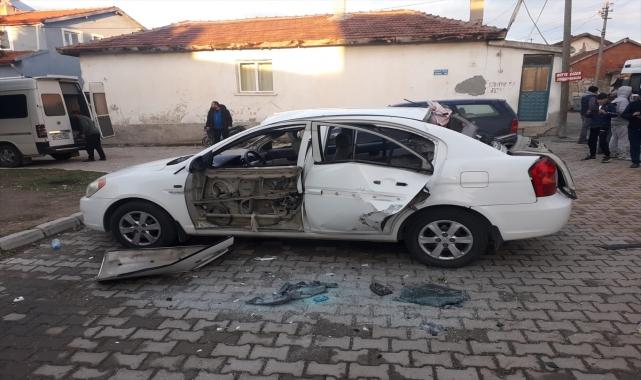 Afyonkarahisar'da otomobilinde piknik tüpü patlayan sürücü yaralandı
