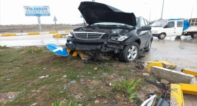 Afyonkarahisar'daki trafik kazasında 4 kişi yaralandı