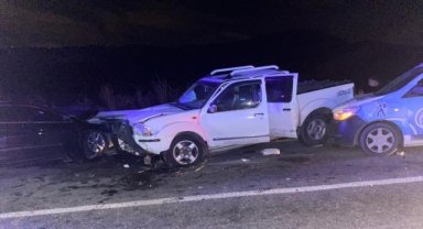 Aydın'da 3 aracın karıştığı kazada 4 kişi yaralandı