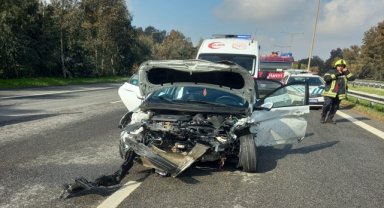 Aydın'da yaralıya müdahale etmek isteyen ambulans ekibine otomobil çarptı, 1 sağlıkçı öldü