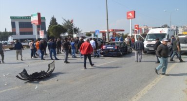 Aydın'daki zincirleme kazada 4 kişi yaralandı