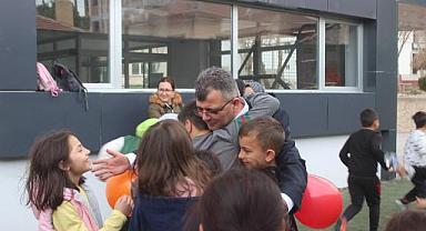 Başkan Koyuncu Gençlerin Gözde Mekanı Gençlik Merkezini Ziyaret Etti