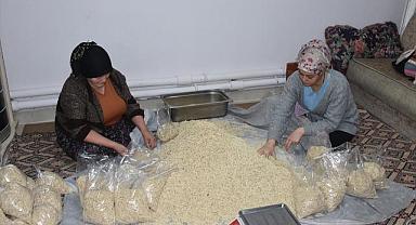 Depremzedelerin ramazan eriştesi Afyonkarahisarlı kadınlardan