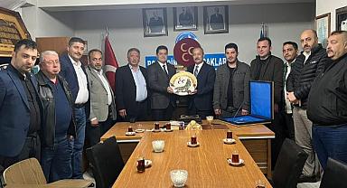 İGM ÜYESİ MHP’YE GEÇTİ MİLLETVEKİLİ TAYTAK ROZETİNİ TAKTI