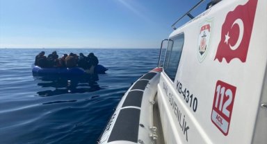 İzmir açıklarında 154 göçmen yakalandı, 66 düzensiz göçmen kurtarıldı