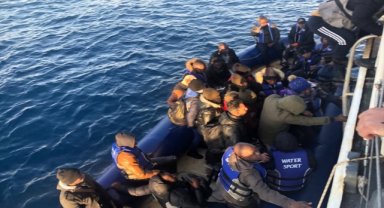 Muğla açıklarında 37 düzensiz göçmen kurtarıldı