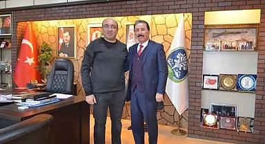 Mustafa Tarlacı Sandıklı belediye başkanını ve teşkilatını ziyaret etti