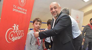 Okul Sporları Muay Thai müsabakaları sona erdi