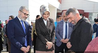 TİHEK Başkanı Kılıç depremzedeleri ziyaret etti