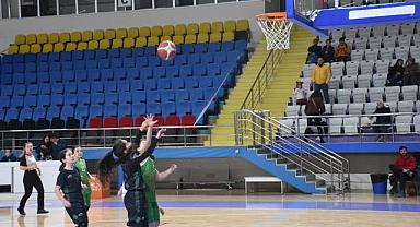 U-10 ve U-12 basketbol müsabakaları devam ediyor