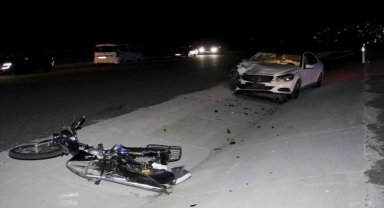 Uşak'ta otomobille çarpışan motosikletteki 2 kişi öldü