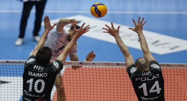 Voleybol: AXA Sigorta Efeler Ligi