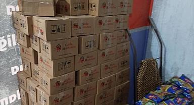 Afyonkarahisar'da depremzedelere yardımda bulunmak isteyenleri dolandırdıkları ileri sürülen 8 şüpheli gözaltına alındı