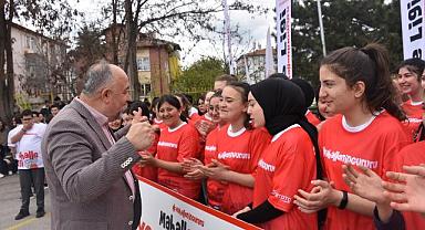 Afyonkarahisar’ı mahalle ligi heyecanı sardı