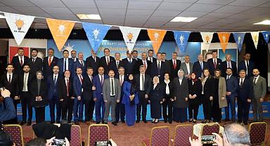 AK Parti'nin 44 aday adayından ortak bildiri.!