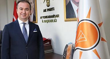 “ATTIĞINIZ OY TERÖRİST BAŞI APO’NUN HEYKELİNE BETON OLMASIN”