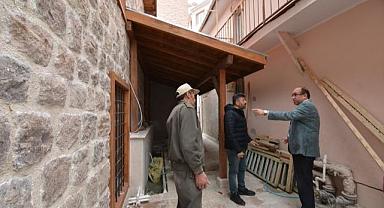 BAŞKAN DR. MUSTAFA ÇÖL HAMAMÖNÜ CAMİİ RESTORASYONUNU İNCELEDİ
