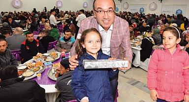 BAŞKAN DR. MUSTAFA ÇÖL PERSONELLERİYLE İFTARDA BİR ARAYA GELDİ