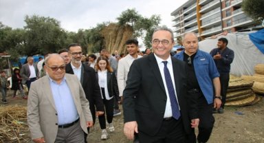 CHP Genel Başkan Yardımcısı Tezcan Söke'de Roman vatandaşlarla bir araya geldi