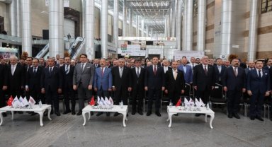 Doğal taş sektörü temsilcileri "Marble İzmir"de bir araya geldi