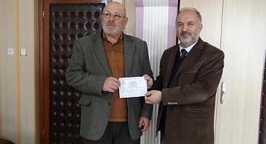  Gurbetçi çift, biriktirdiği umre parasını depremzedelere bağışladı