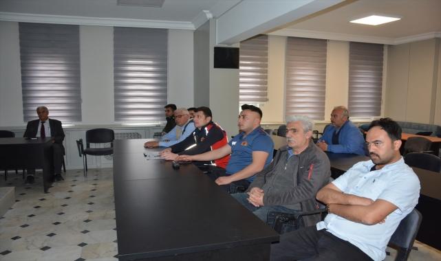İscehisar'da itfaiye personeline doğal gaz semineri verildi
