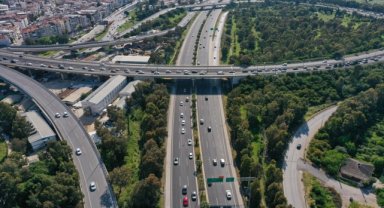 İzmir'de bayram trafiği yoğunluğu
