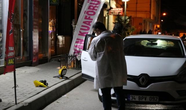 İzmir'de otomobilde silahlı saldırıya uğrayan kişi öldü