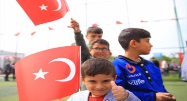 Kahramanmaraş'ta depremzede çocuklar için bayram eğlencesi düzenlendi