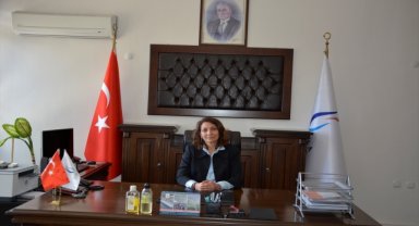 MCBÜ Demirci Eğitim Fakültesine Dekanlığına Prof. Dr. Selhan Özbey atandı