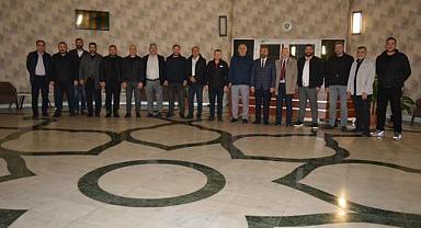 MHP’Lİ GENÇ TİCARET BORSASI İLE İFTARDA BULUŞTULAR