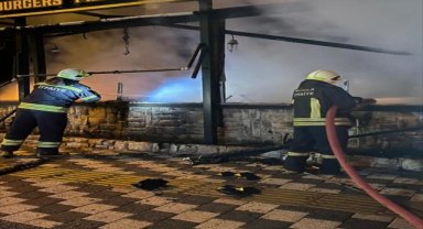 Muğla'da yangın çıkan iş yeri kullanılamaz hale geldi