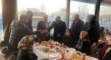 Sinanpaşa Belediye Başkanı Karaman, depremzedelerle bir araya geldi