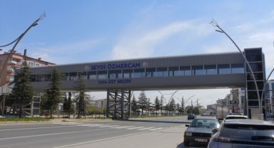 Uşak'ta üst geçide zarar veren kişiler hakkında suç duyurusu