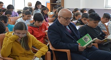 Yenipazar'da bir köy okulunda kütüphane açılışı gerçekleştirildi