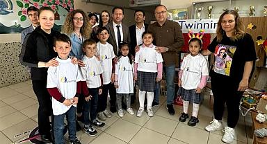 AFYON BELEDİYESİNDEN ÇEVRE DOSTU OYUNCAKLAR PROJESİNE DESTEK