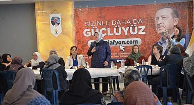Afyonkarahisar AK Parti milletvekili adayı Ertürk, İscehisar'da seçim çalışması yaptı