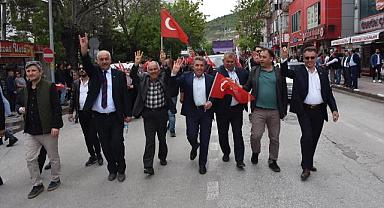 Afyonkarahisar'da Cumhur İttifakı'na üye partilerin temsilcilerinden destek yürüyüşü