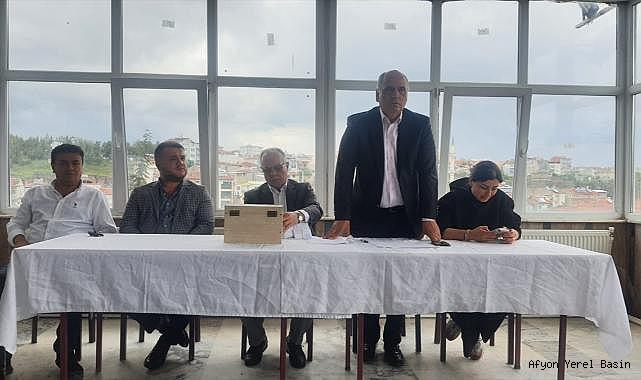 Afyonkarahisar'ın İscehisar ilçesinde okullararası bilgi yarışması düzenlendi.