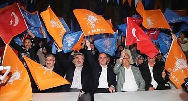 AK PARTİ’DEN MİTİNG GİBİ MAHALLE BULUŞMASI