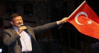 AK Parti'li Dağ ve İnan, İzmir'de düzenlenen mitingde konuştu: