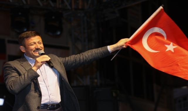 AK Parti'li Dağ ve İnan, İzmir'de düzenlenen mitingde konuştu: