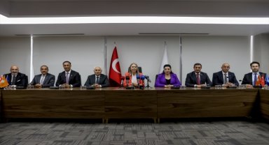 Azerbaycan milletvekillerinden AK Parti İzmir Teşkilatına ziyaret