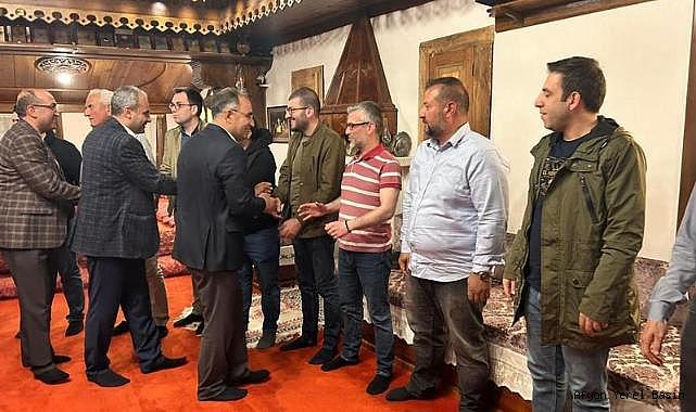 BAŞKAN DR. MUSTAFA ÇÖL KÜLTÜR VARLIKLARINI KORUMA VE YAŞATMA DERNEĞİNİ ZİYARET ETTİ