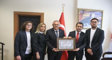 CHP'den Uşak milletvekili seçilen Ali Karaoba, mazbatasını aldı