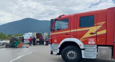 Denizli'de devrilen traktörün sürücüsü hayatını kaybetti