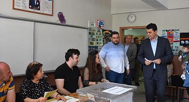 DP Genel Başkanı Uysal, oyunu Afyonkarahisar'da kullandı